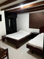 Arriendo temporal - Inviting 14-bed Villa, Sleeps 29, Parking