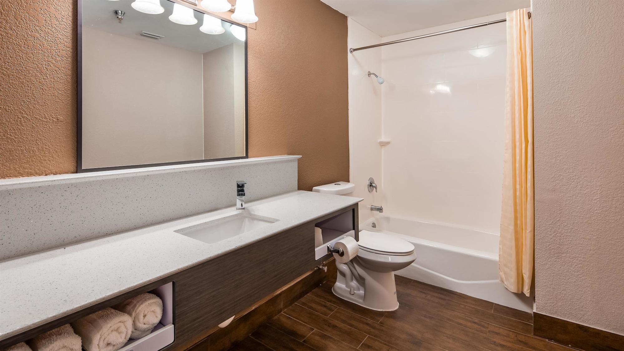 Equipamiento de Habitación SureStay Hotel by Best Western Brownsville