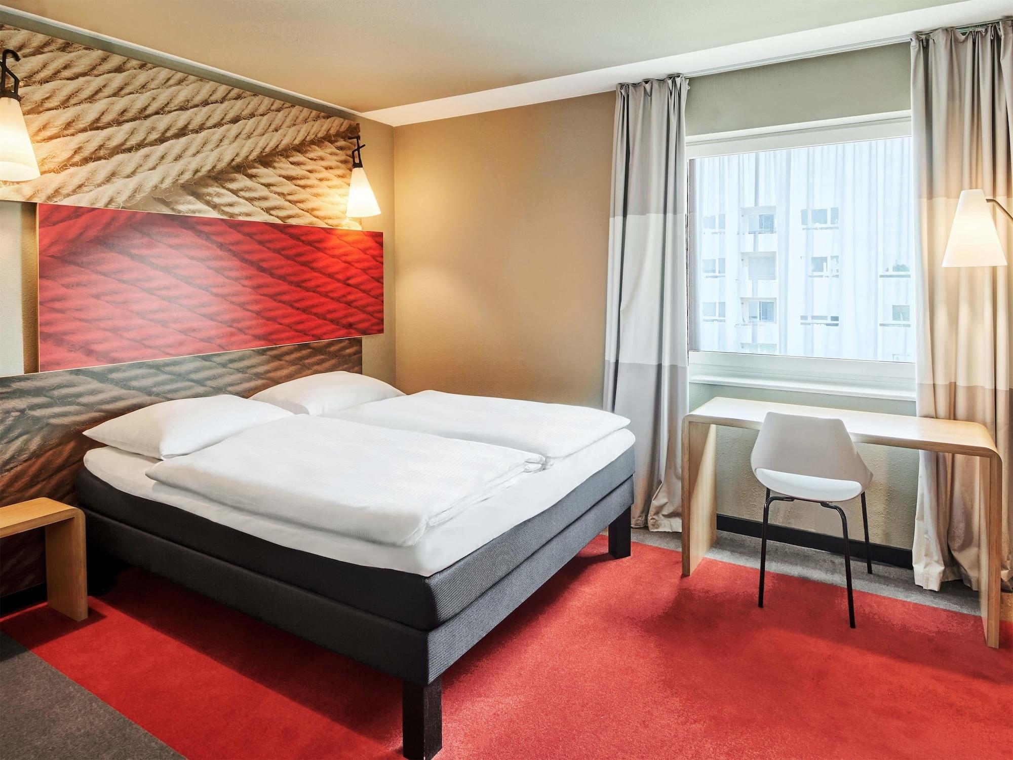 Varios B&B HOTEL Frankfurt-Messe