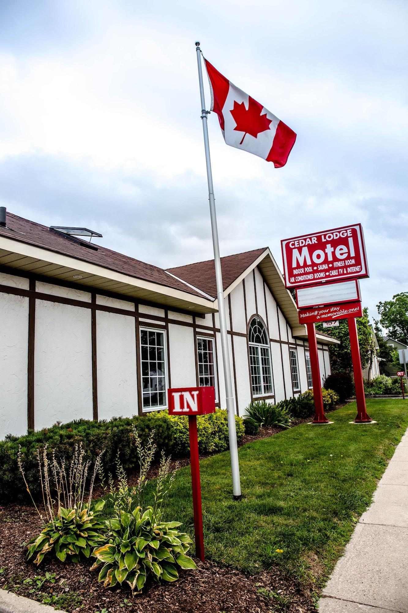 Vista Exterior Cedar Lodge Motel