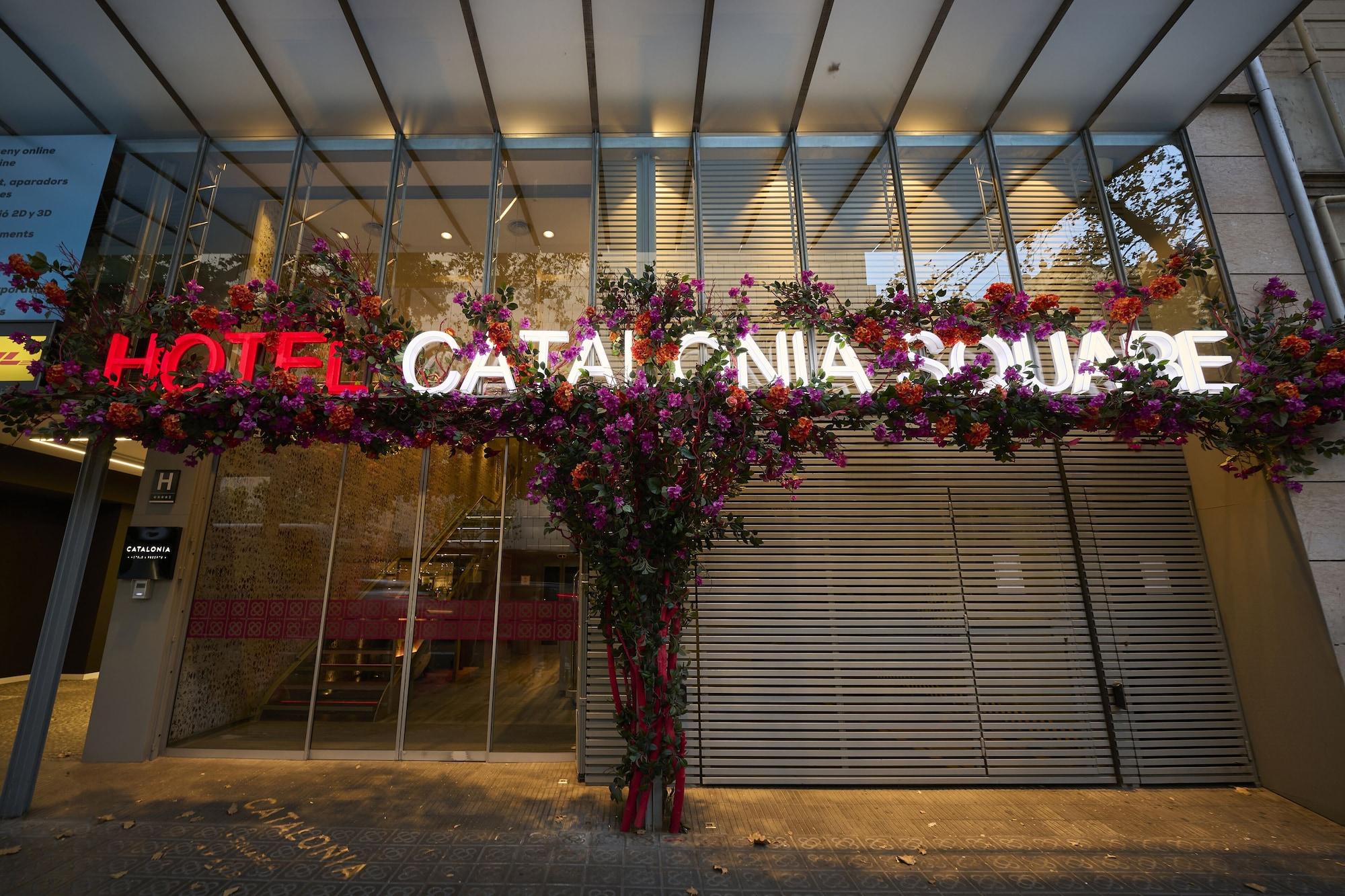Vista Exterior Catalonia Square