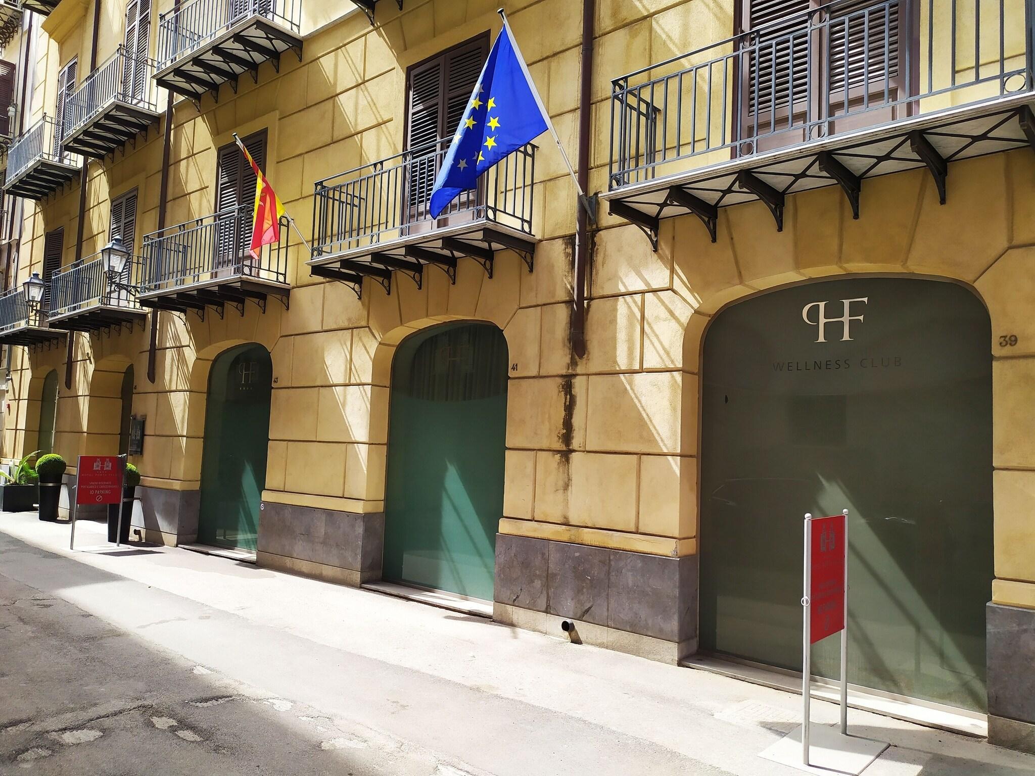 Vista Exterior Hotel Porta Felice & Spa