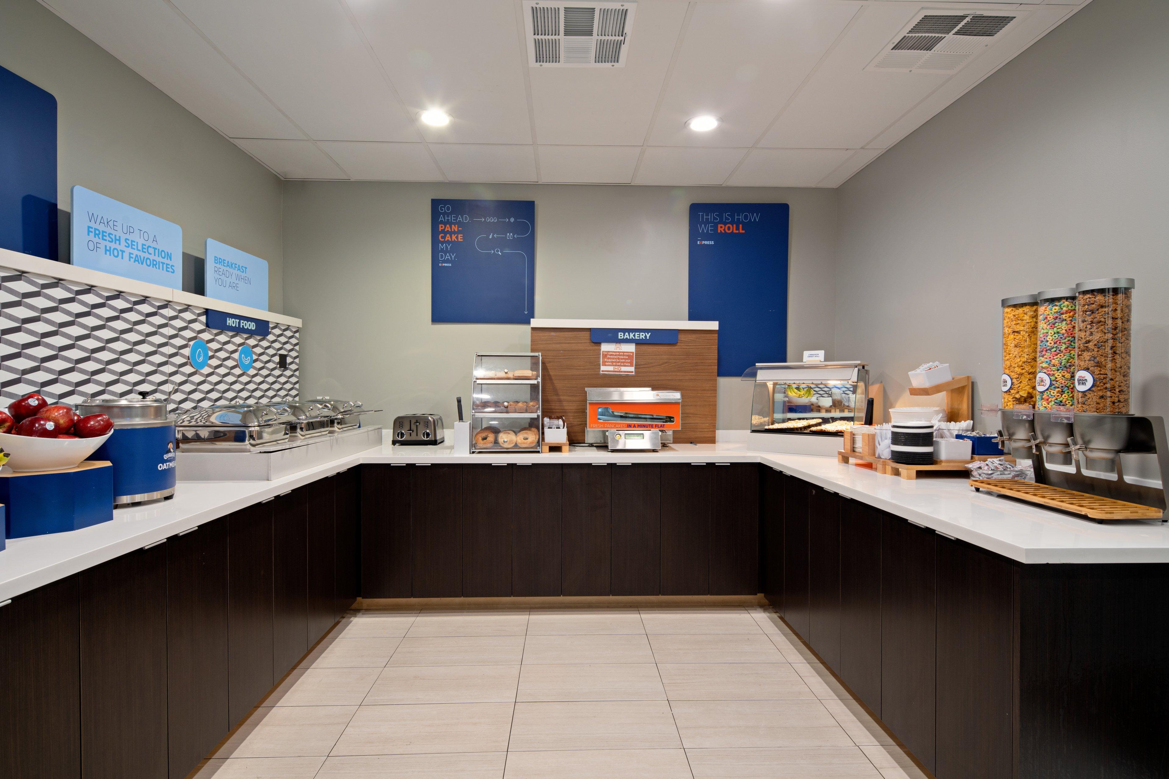 Restaurant Holiday Inn Express Hotel & Suites Fresno South by IHG