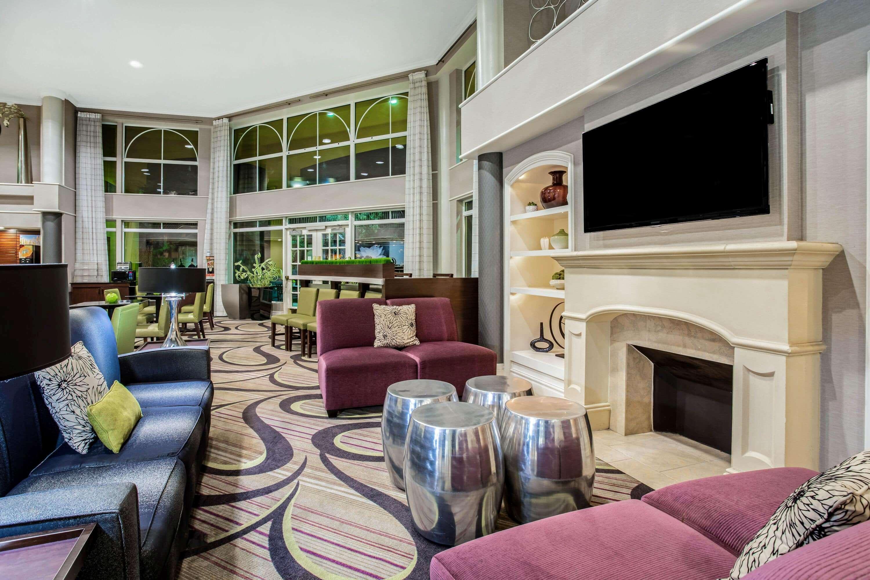 Vista Lobby La Quinta Inn & Suites by Wyndham Tucson Airport