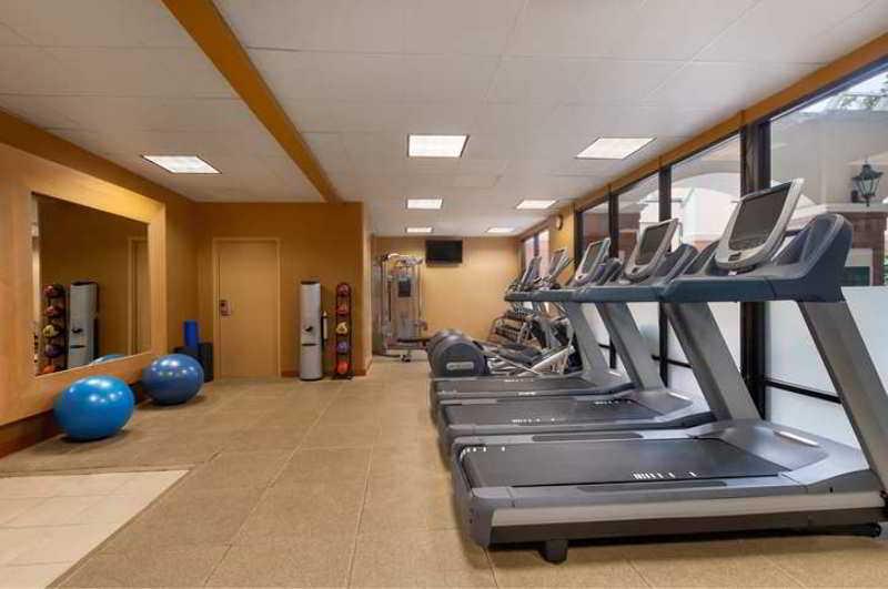 Vista Exterior Embassy Suites by Hilton Dallas DFW Airport South