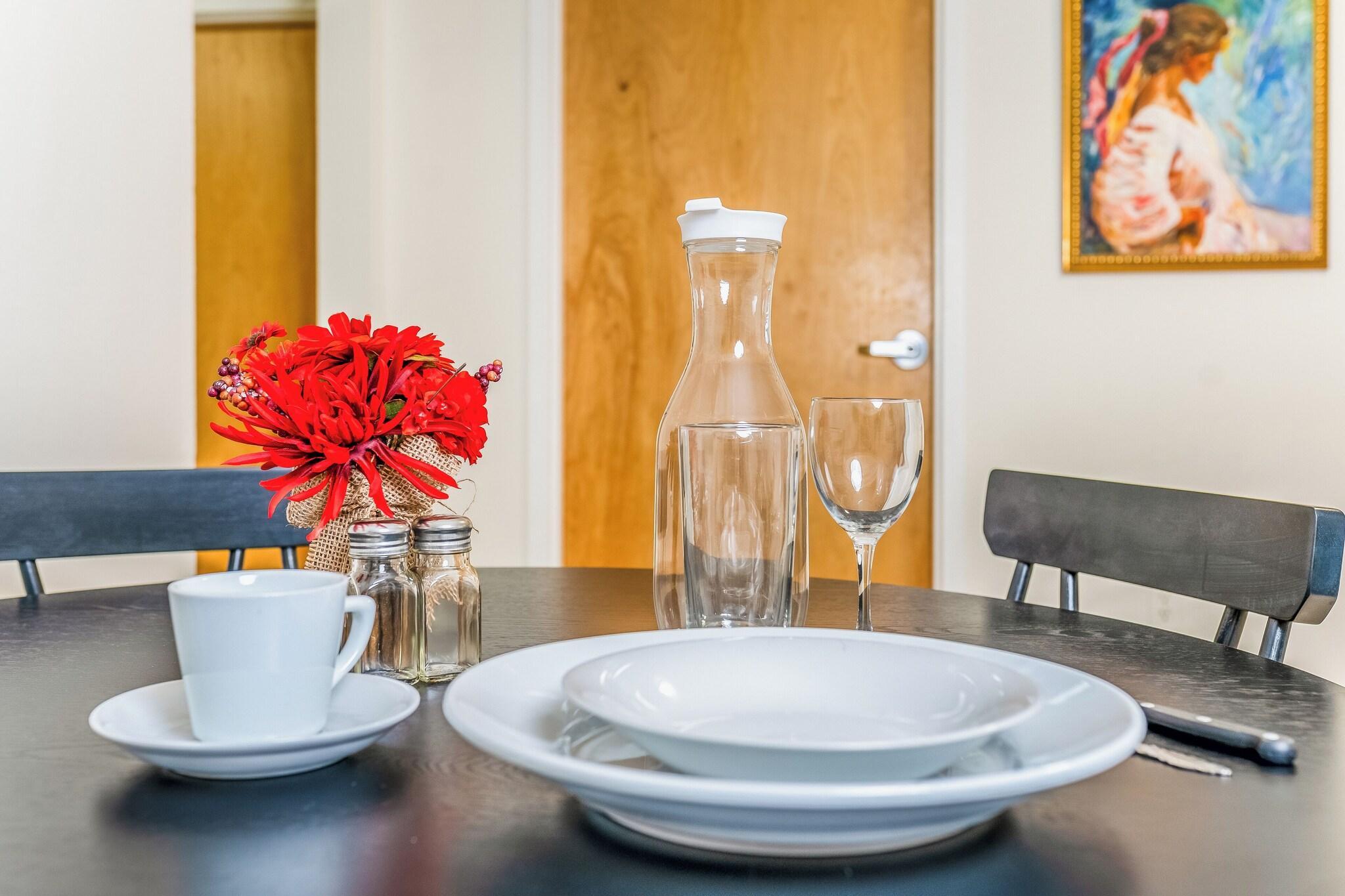 Restaurant South River Suites