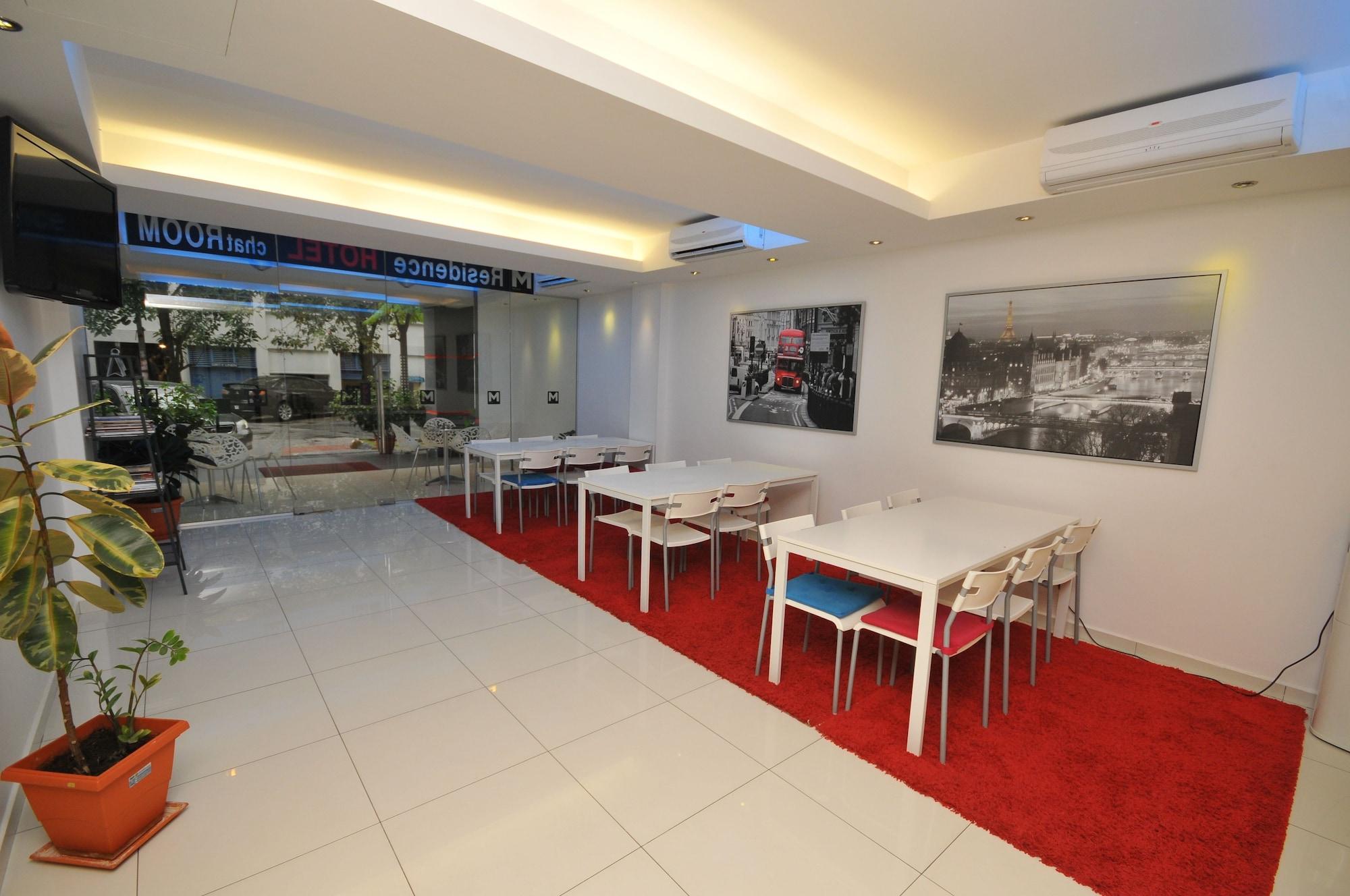 Vista do lobby M Design Hotel at Pandan Indah