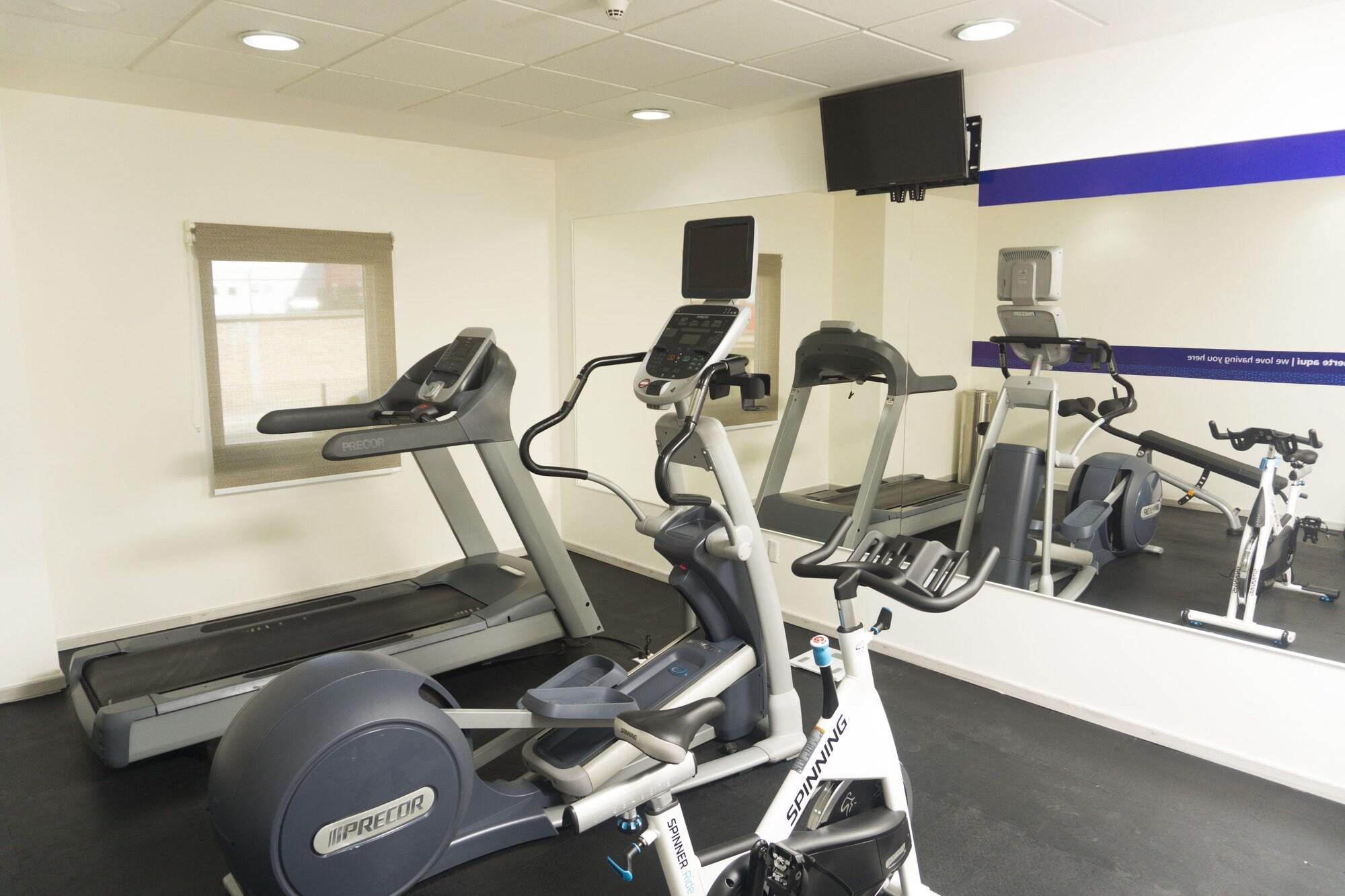 Gimnasio Hampton Inn by Hilton San Juan del Rio