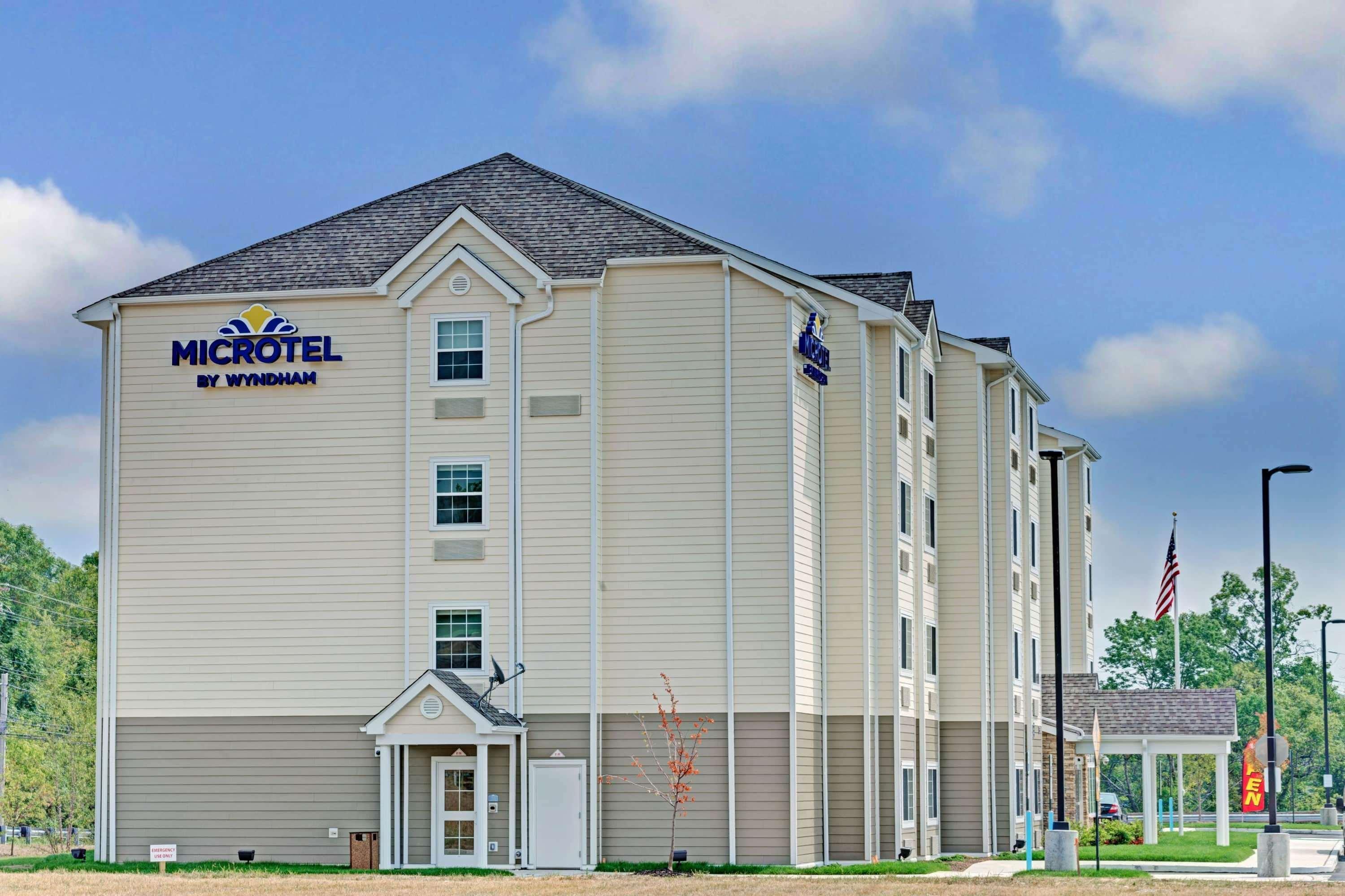 Vista Exterior Microtel Inn & Suites By Wyndham Philadelphia Airport Ridley