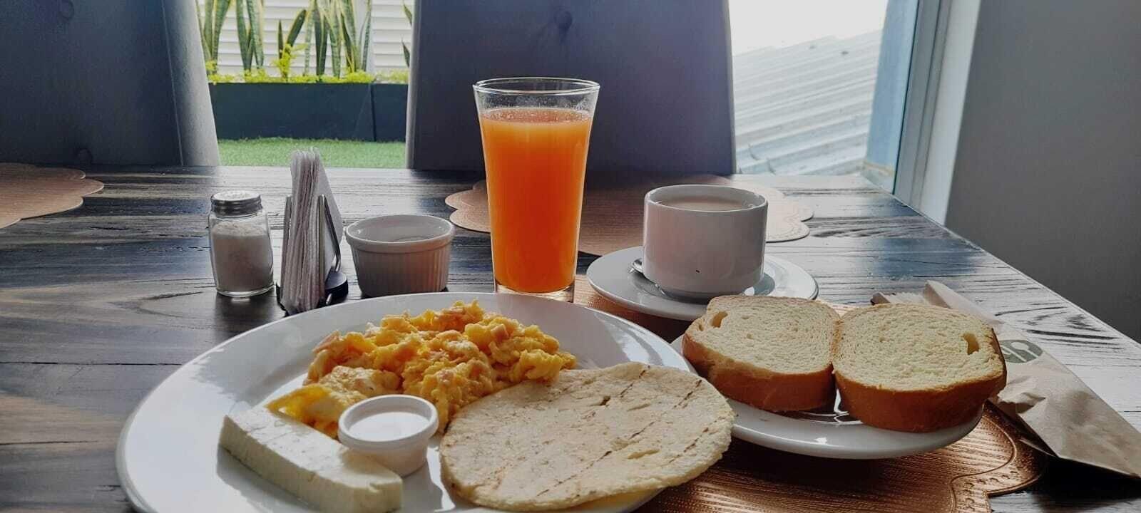 Restaurant Hotel Qatar Cali