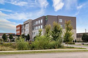 Alojamiento - Holiday Inn Express & Suites Madison West - Middleton by IHG