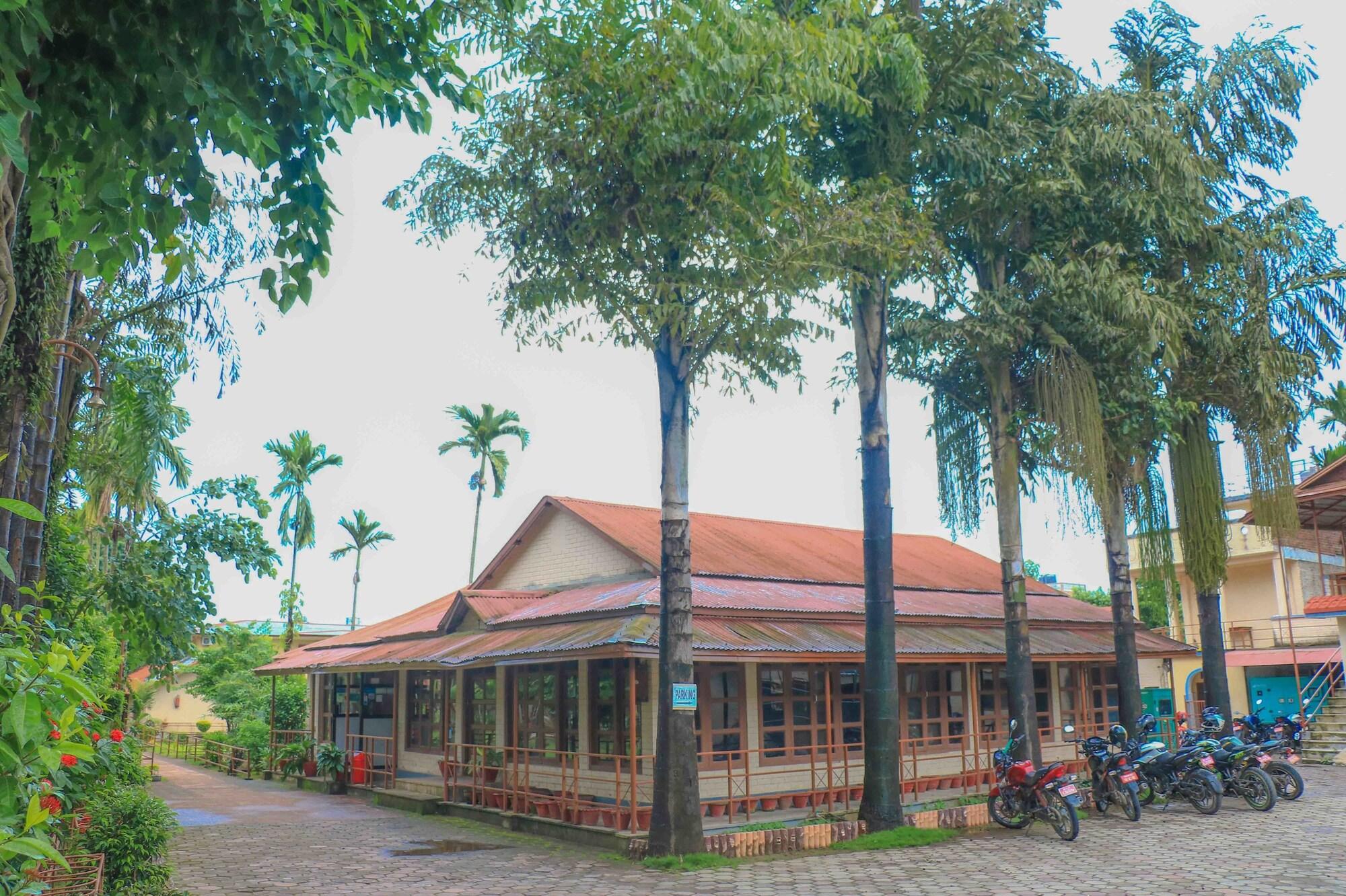Vista Lobby Hotel Wildlife Camp