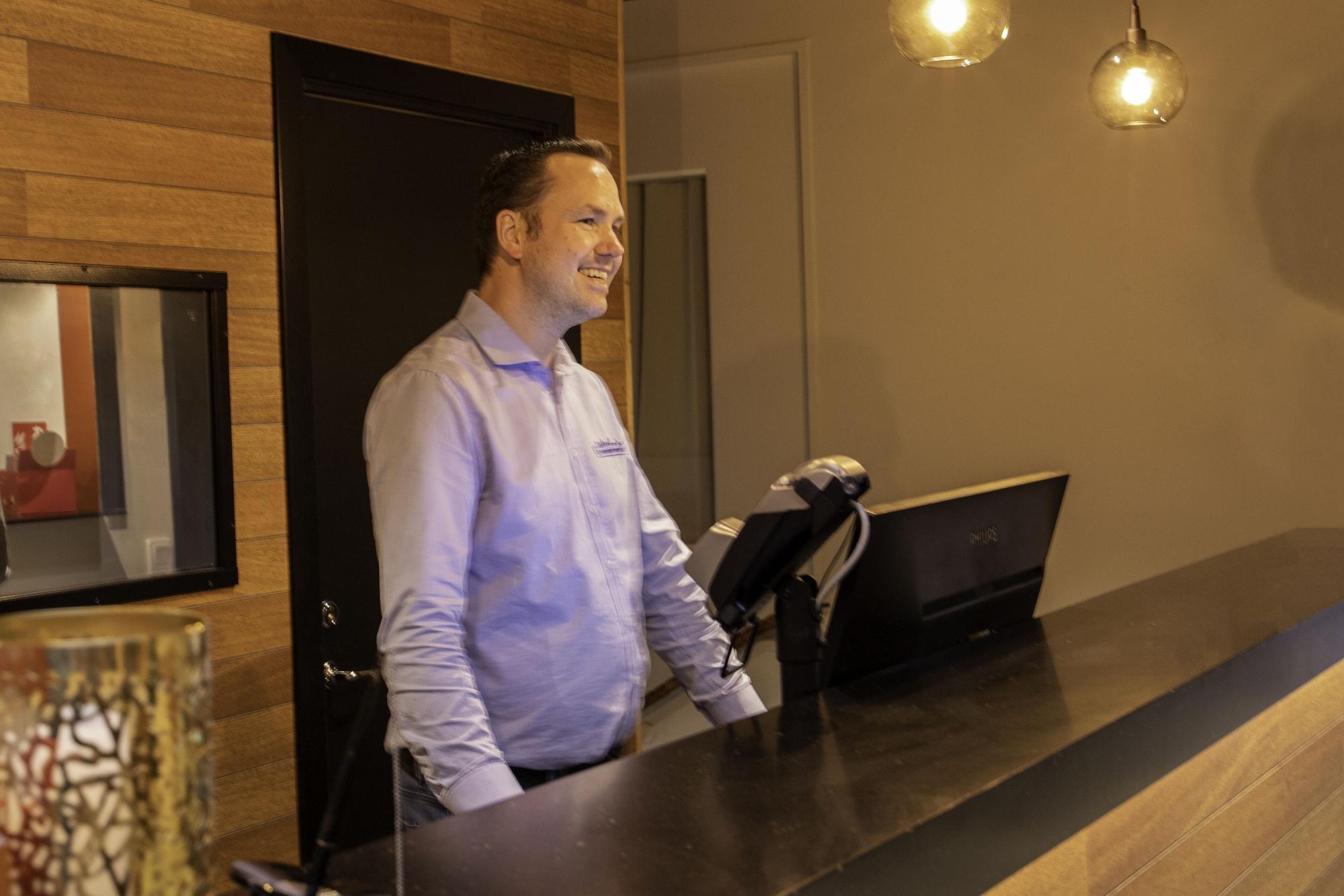 Vista Lobby Dream – Luxury Hostel