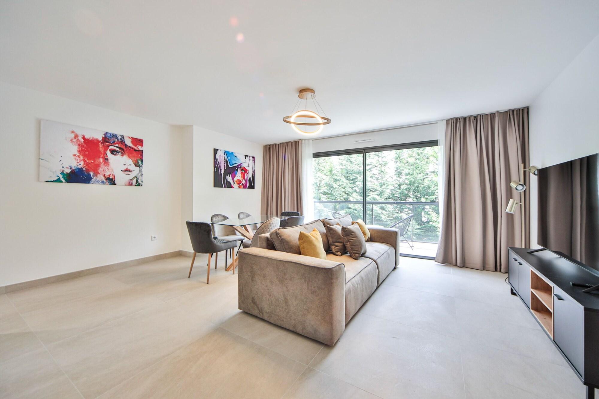 Bar/Salón Blue Night International 69