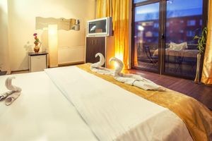 Alojamiento - Hotel Eos