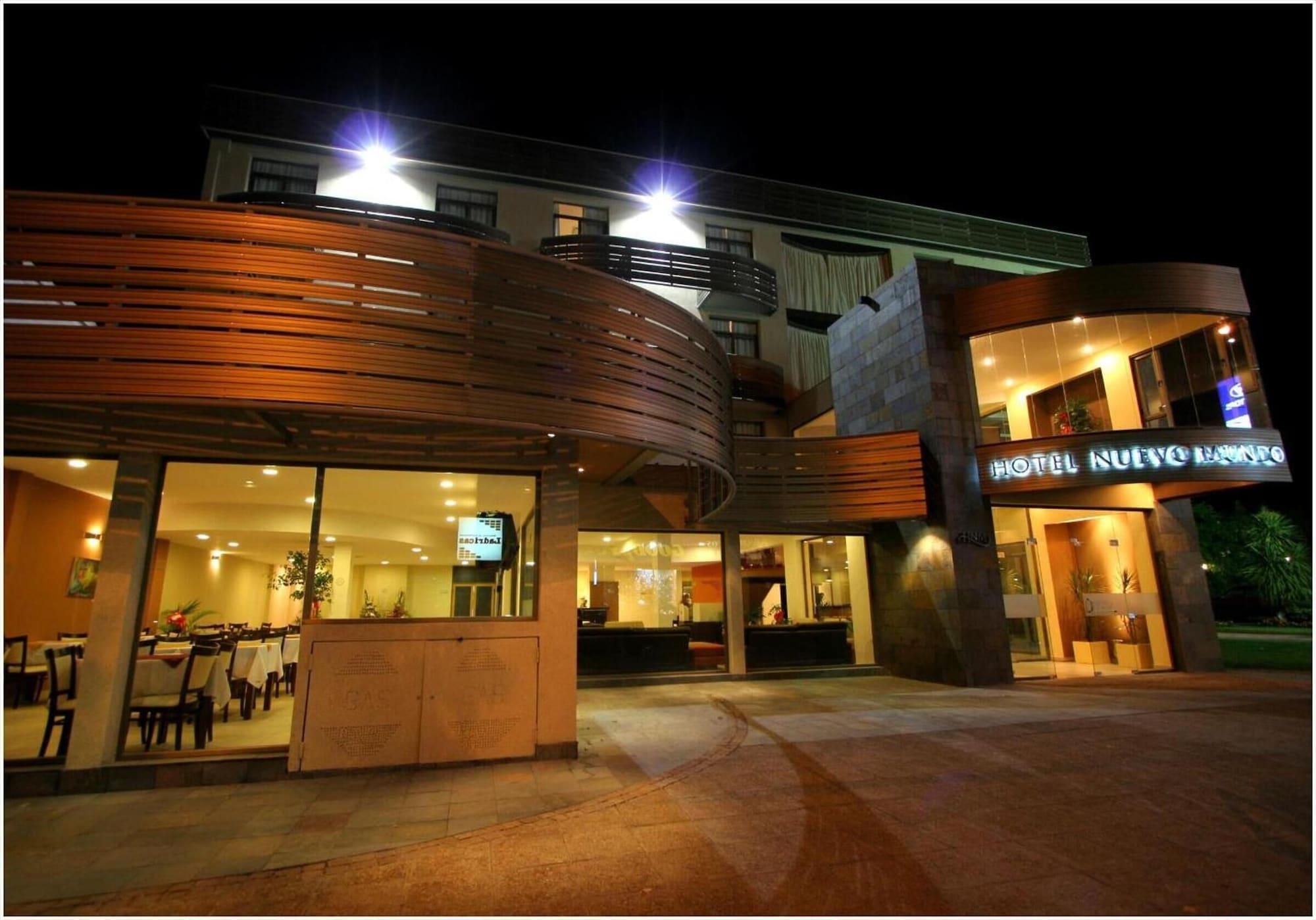 Vista Exterior Hotel Nuevo Mundo