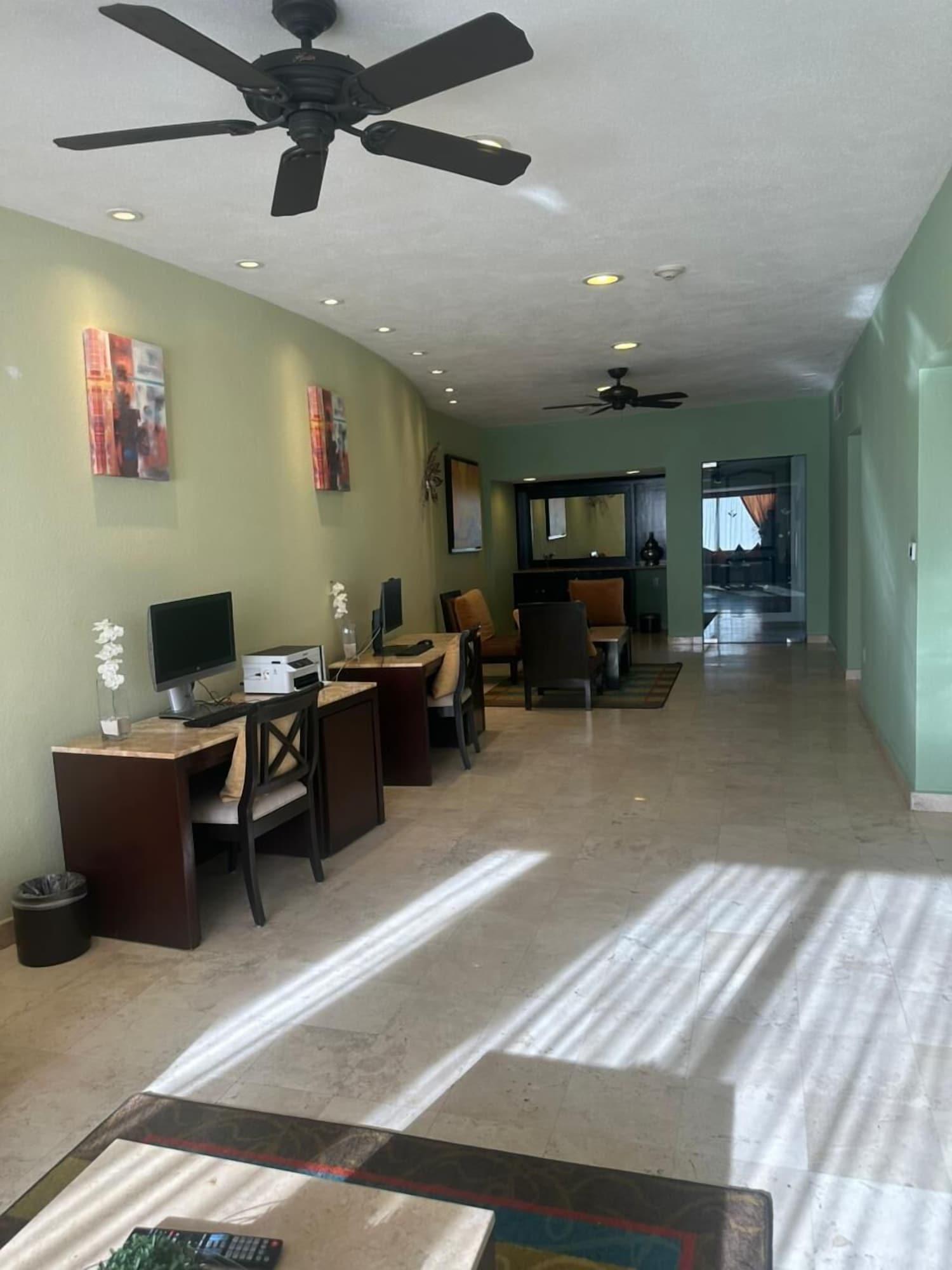 Sala de Reuniones Garza Blanca