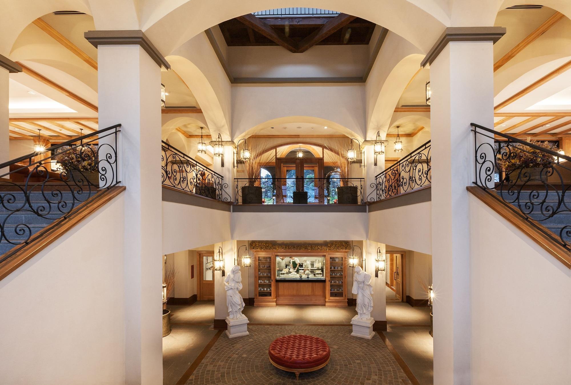 Vista Lobby Villa Beluno Hotel & Spa, small luxury hotels of the world