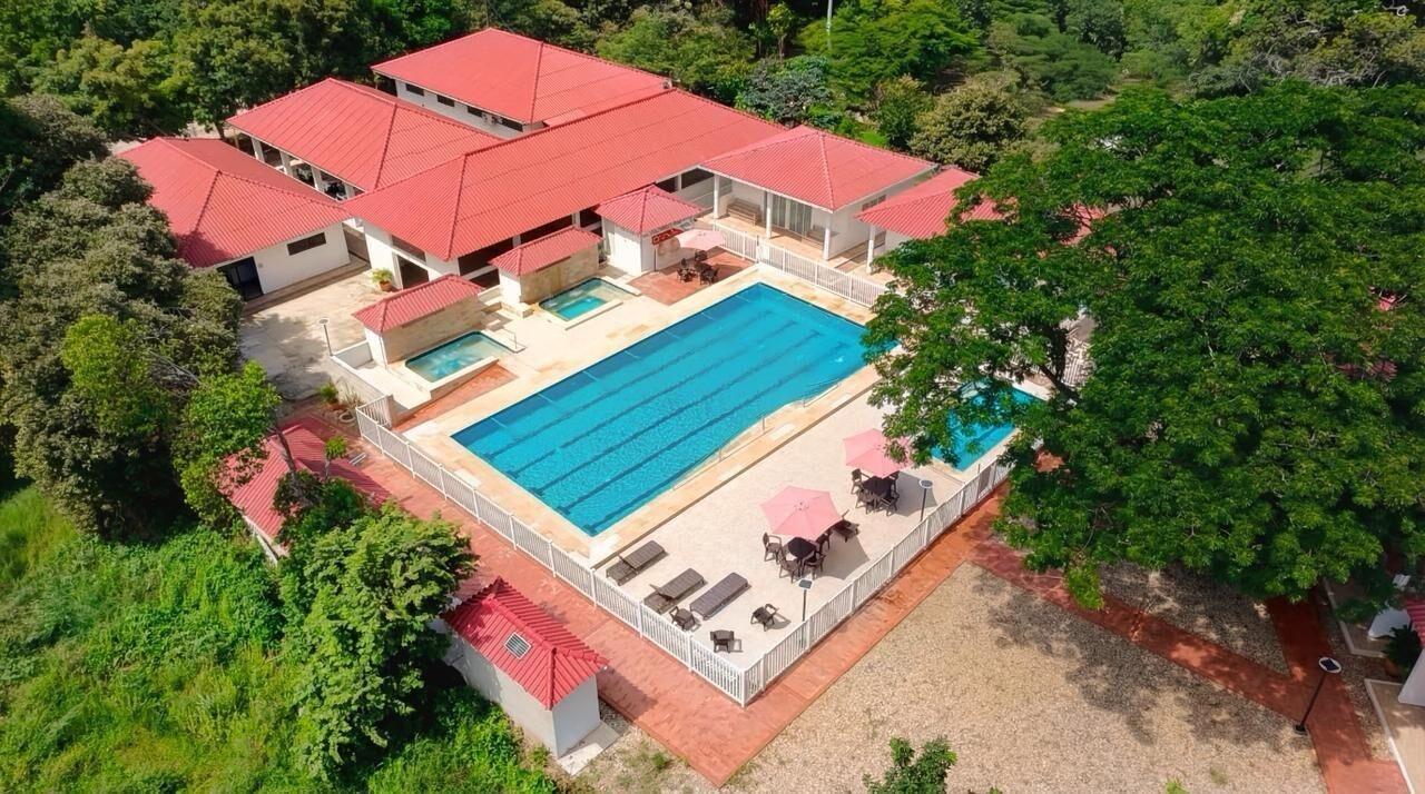 Varios Acaymas Club