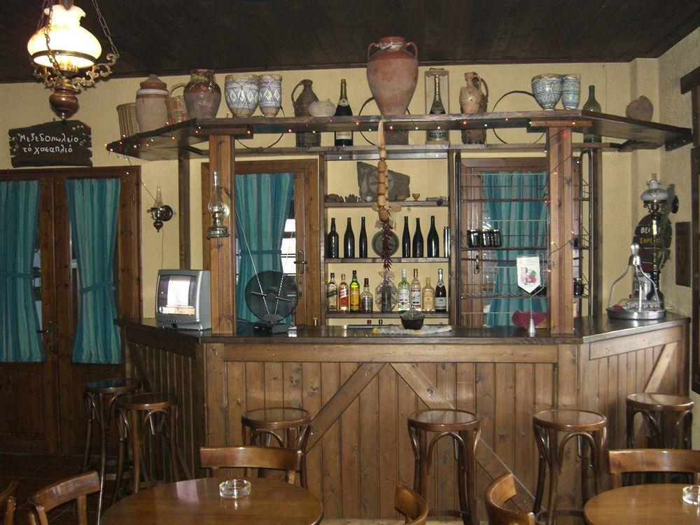 Bar/Salón Sintrivanis Mountain
