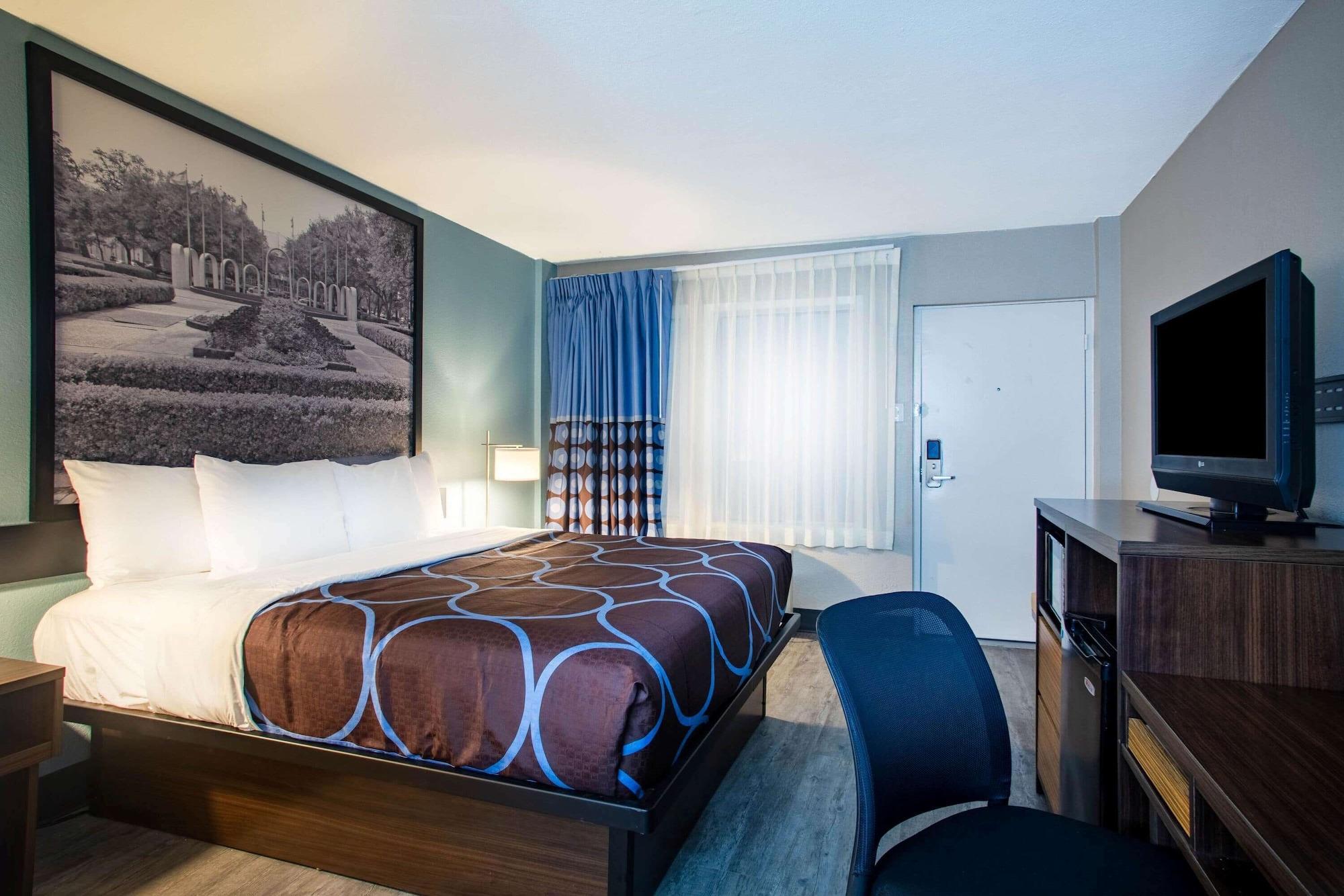 Habitación Super 8 by Wyndham Mobile I-65