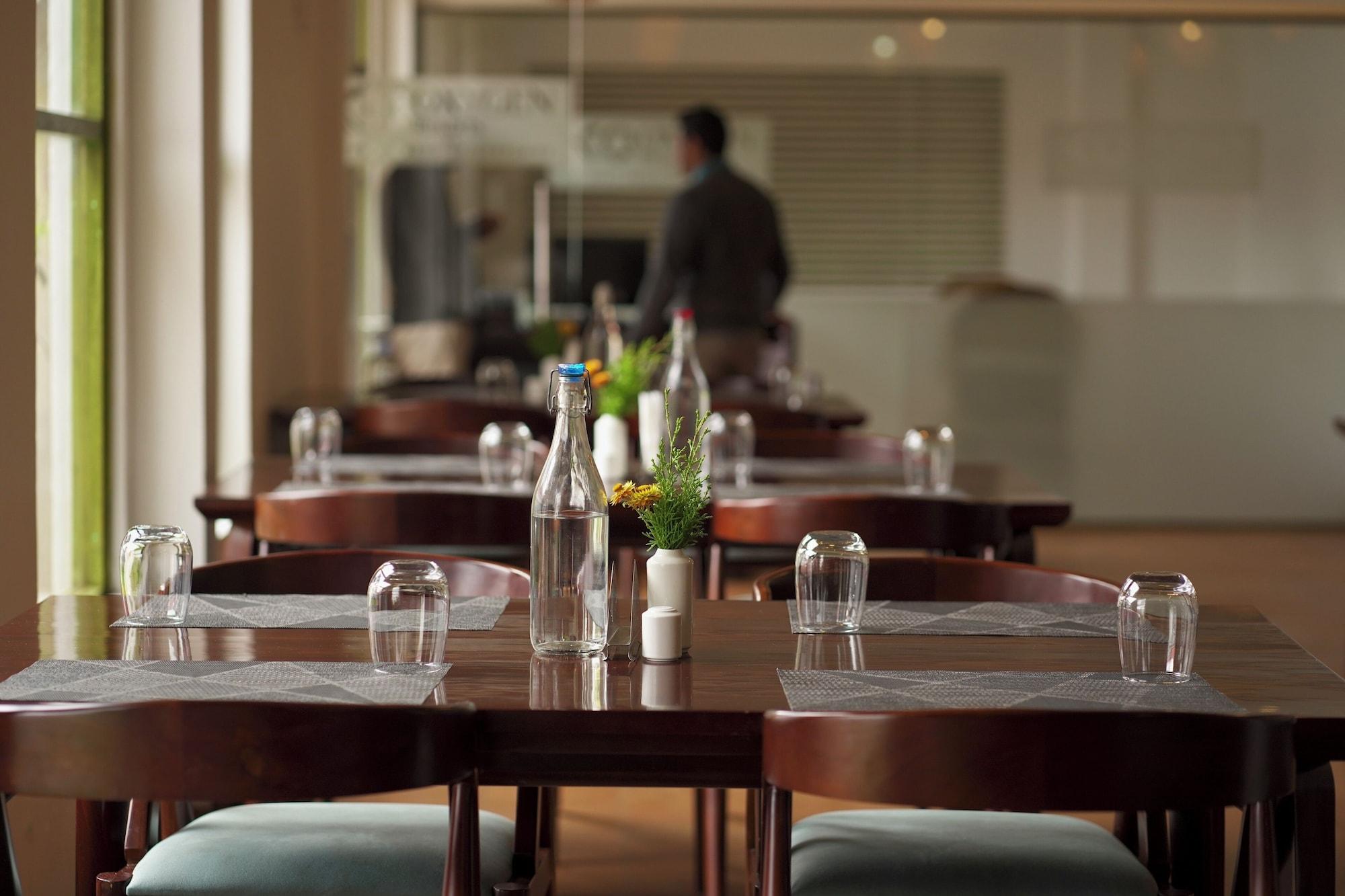 Restaurant Welbeck Vintage by Oxygen Resorts