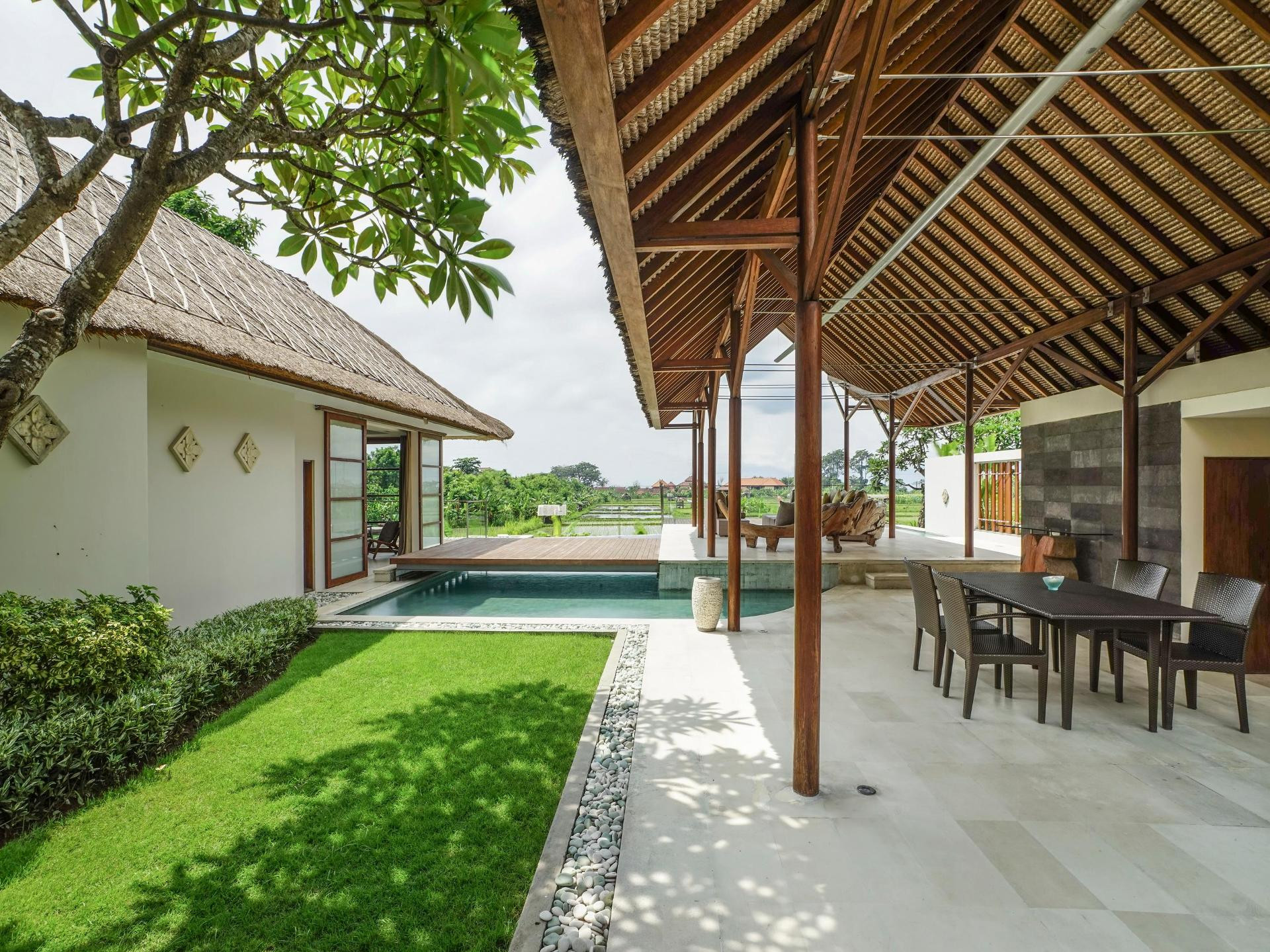 Vista Lobby The Samata by LifestyleRetreats