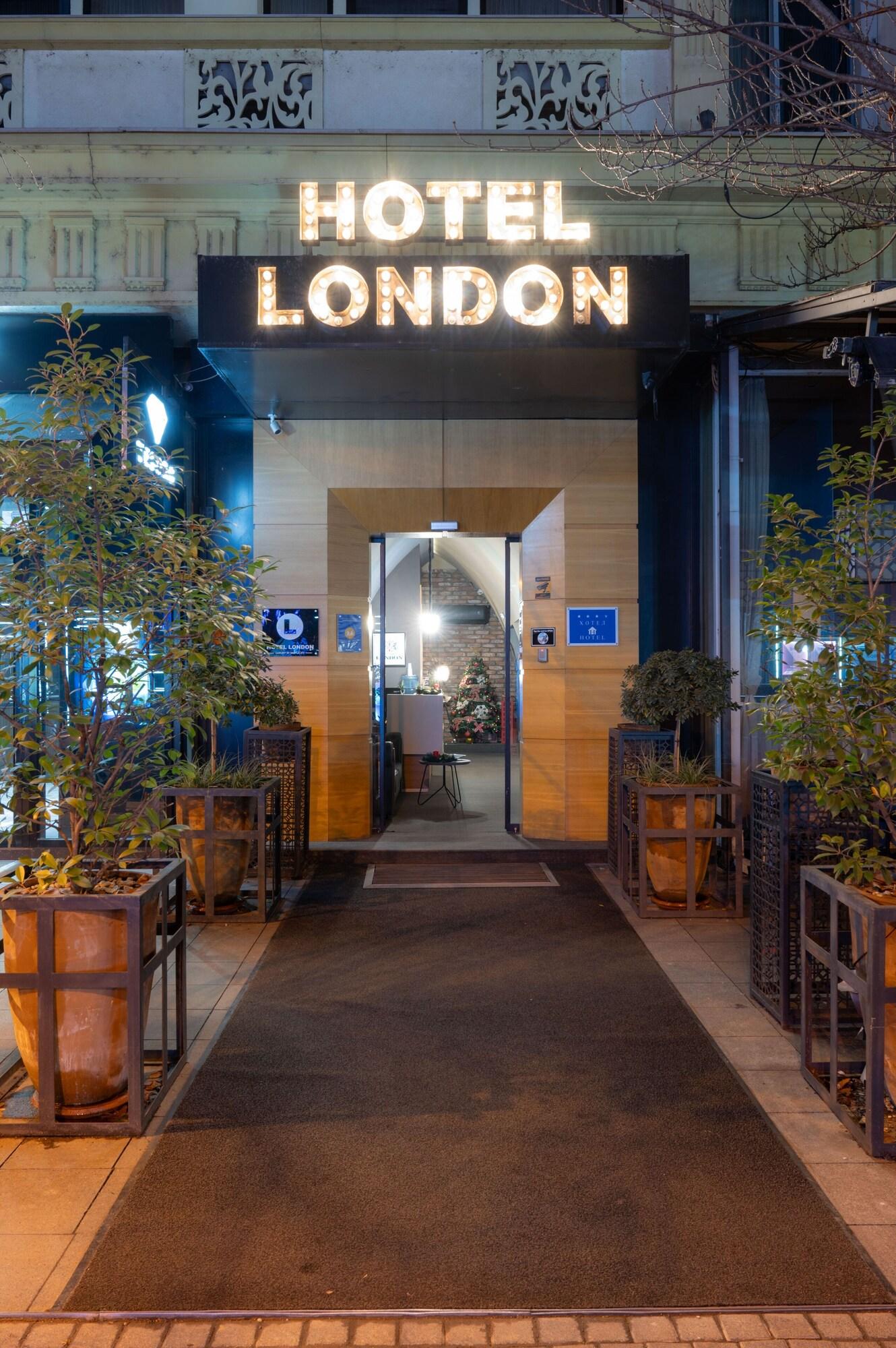 Vista Exterior Hotel London B&B