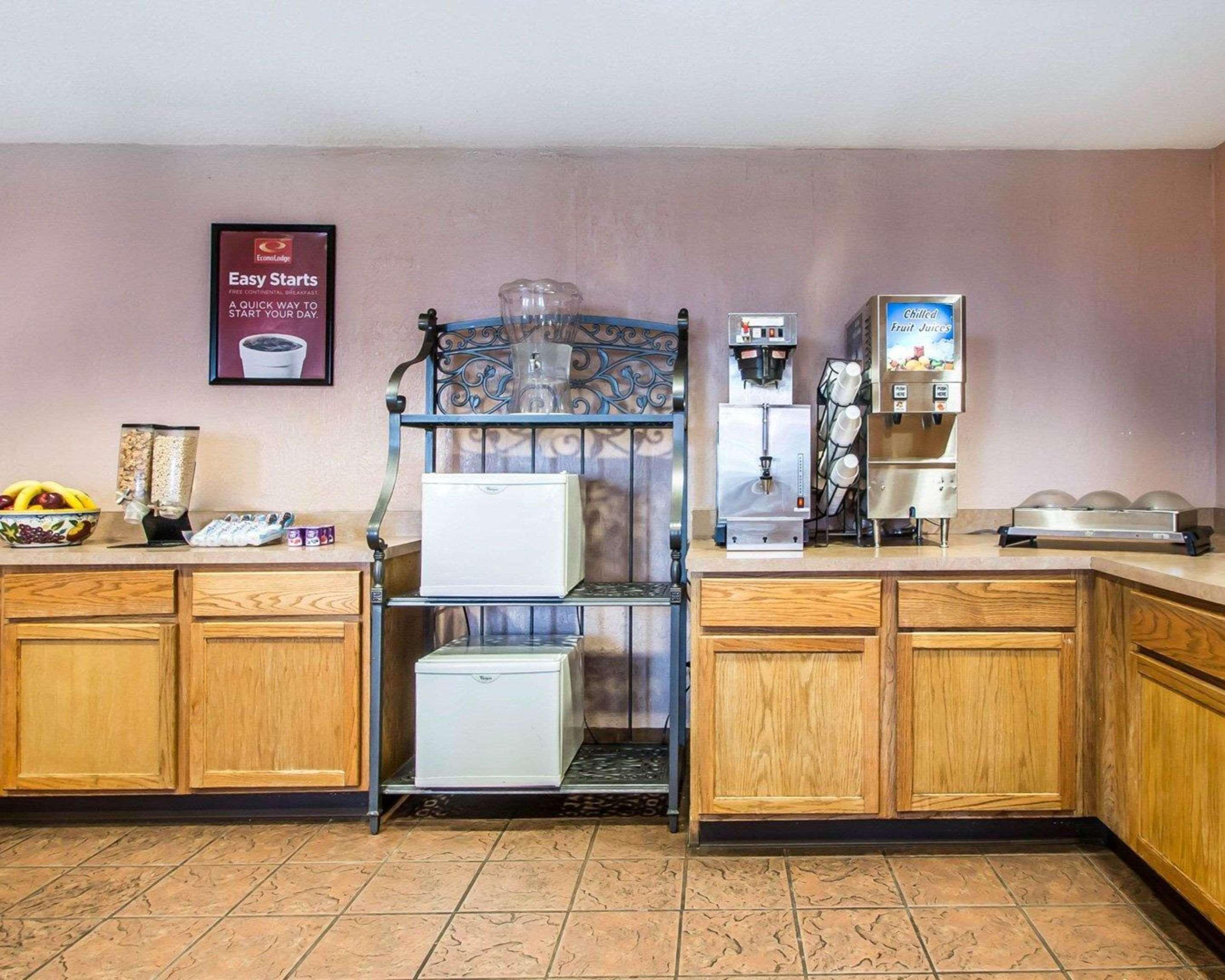 Restaurant Econo Lodge Springfield I-44