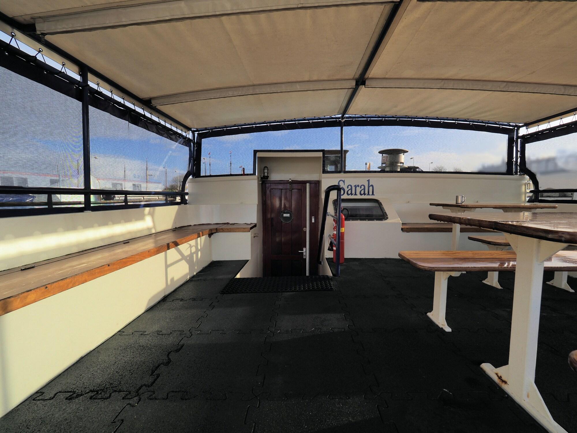 Vista Exterior Hotelschip Sarah