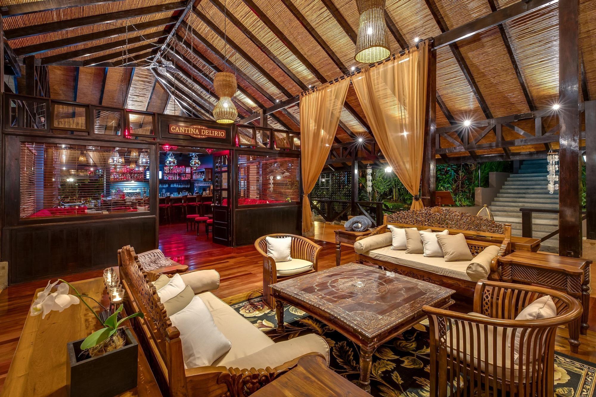 Vista Lobby Hideaway Rio Celeste