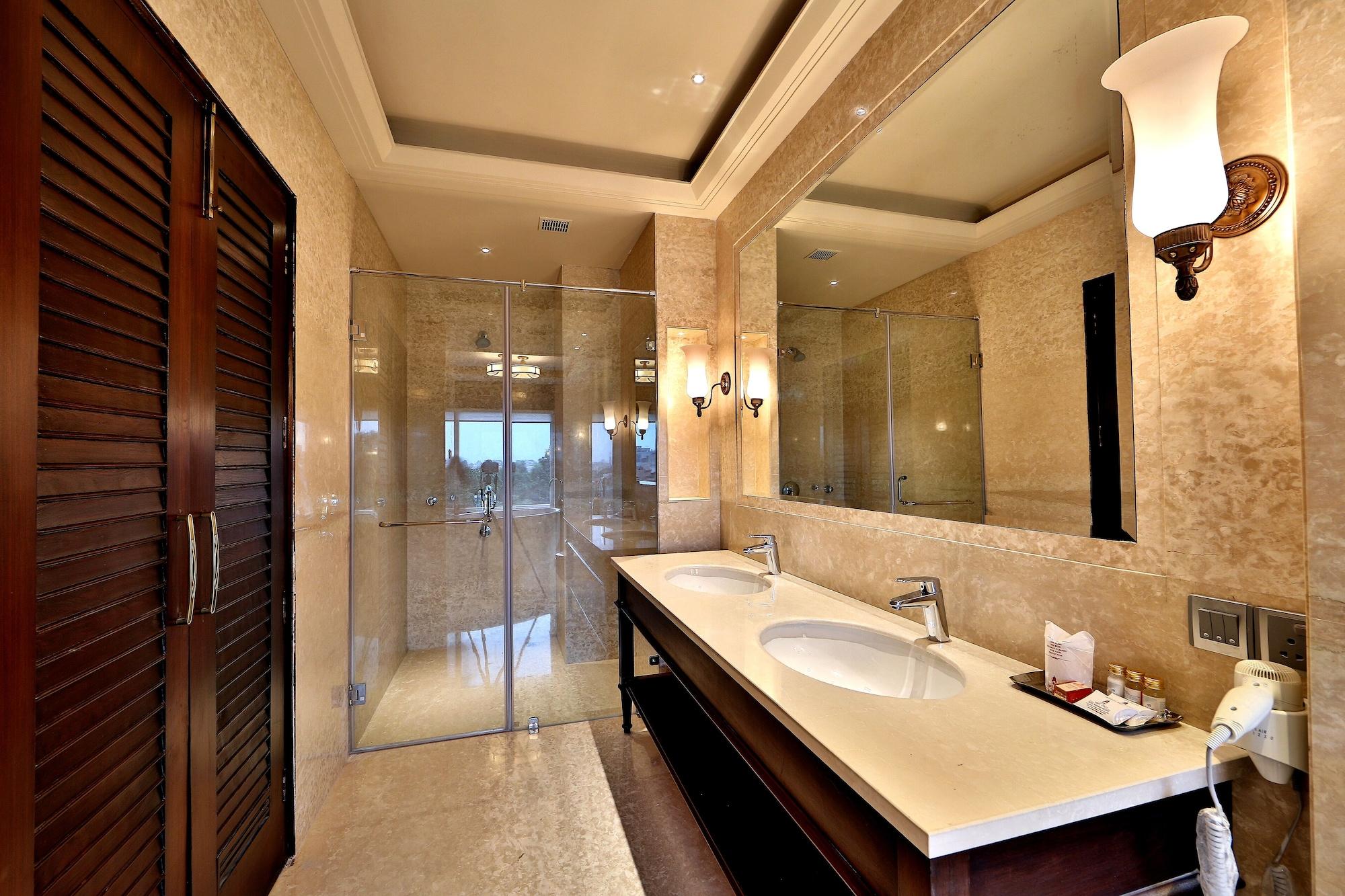 Equipamiento de Habitación Maharaja Regency