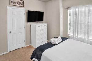 Alquiler Vacacional - 3 Bedroom Home in Elmendorf/San Antonio