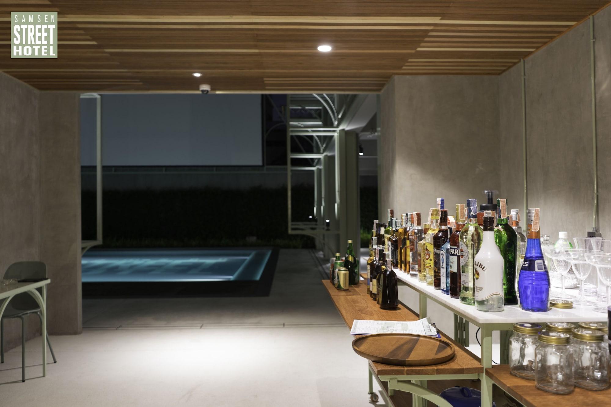 Bar/Salón Samsen Street Hotel