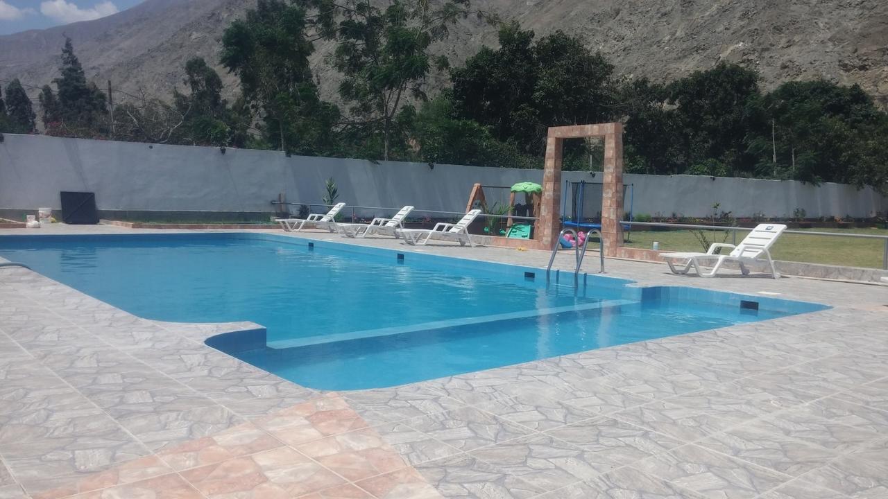 Vista Piscina Centro Vacacional Rosario Lunahuana