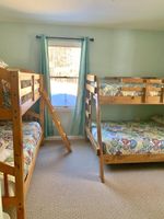 Alquiler Vacacional - Visit The Good Life on Lake Gaston! 5 bedrooms with kayaks, SUPs, pedal boat.