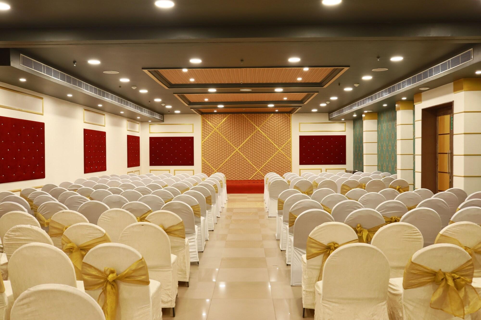Salón de Baile Regency Sameera Vellore by GRT Hotels