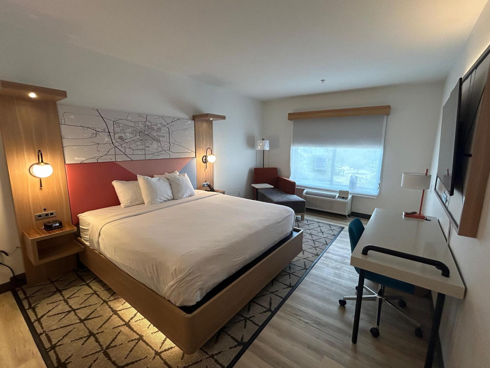 Habitación Best Western Plus Rose City Conference Center Inn