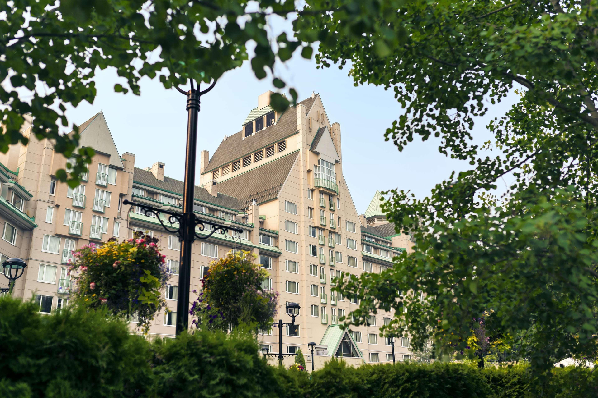 Vista Exterior Fairmont Chateau Whistler