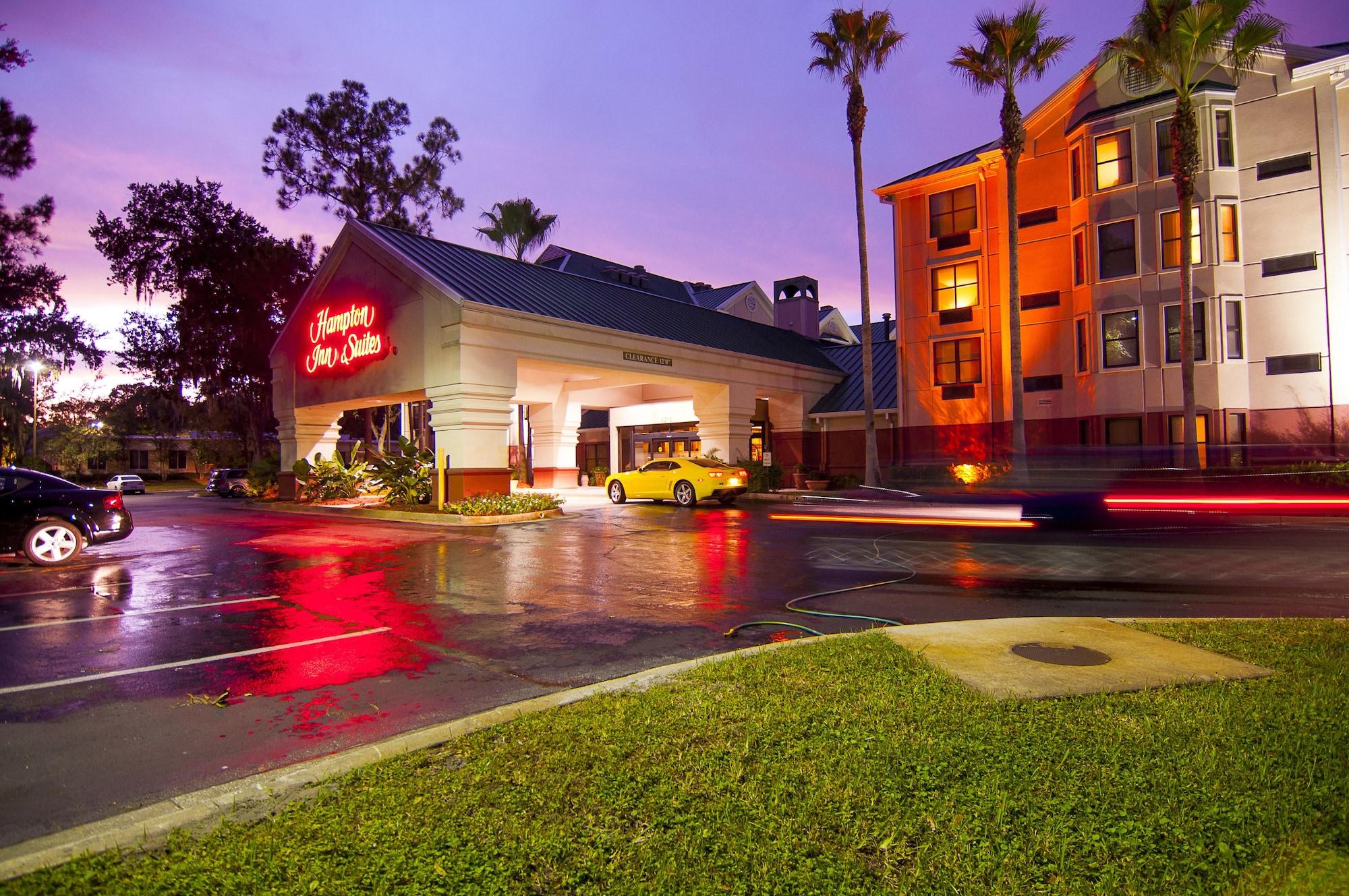 Vista Exterior Hampton Inn & Suites Tampa-North