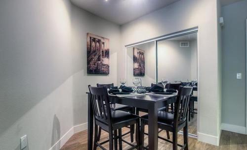 Equipamiento de Habitación Glendon Westwood #2108 2 Bedrooms 2 Bathrooms Home
