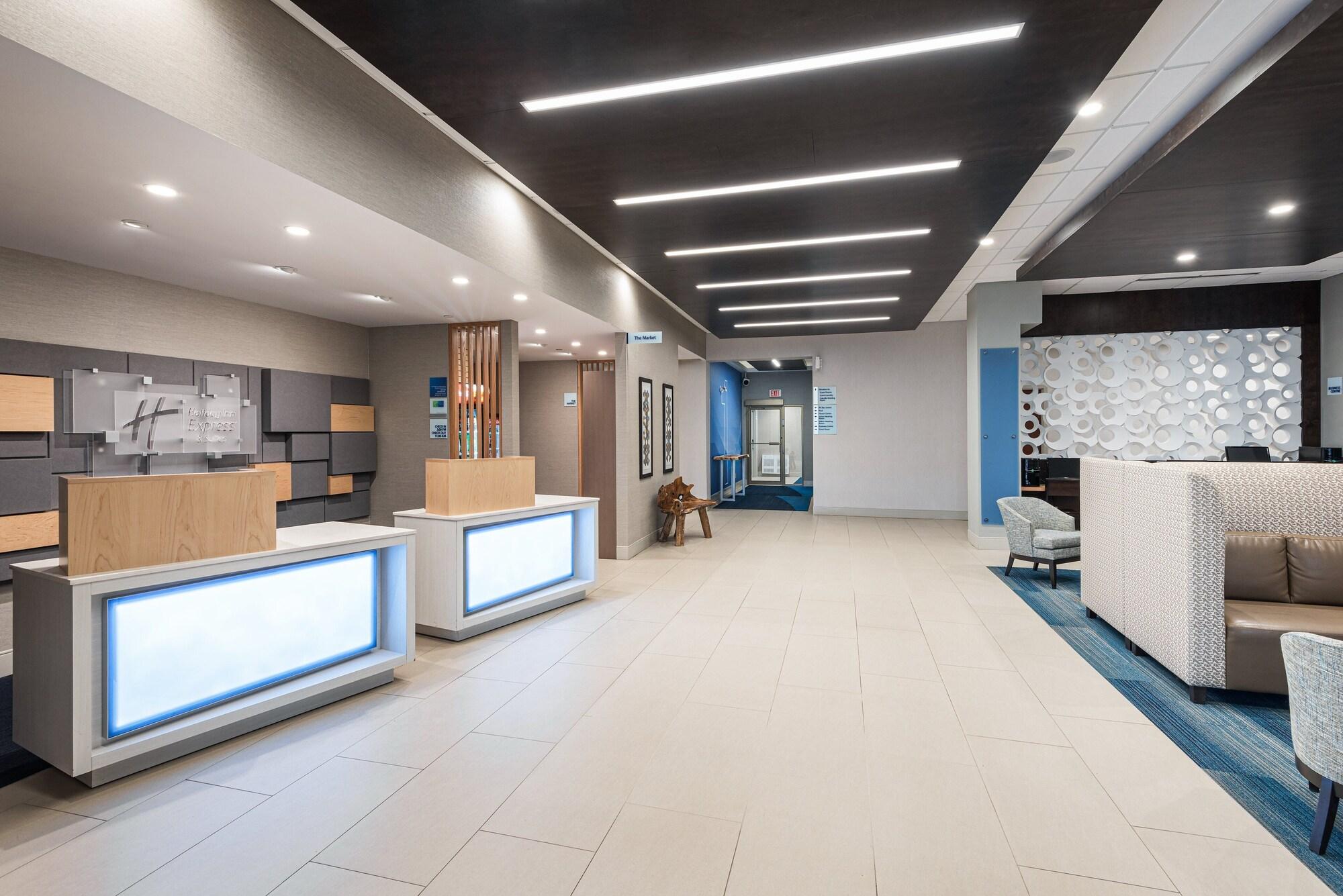 Vista Lobby Holiday Inn Express & Suites Milton by IHG