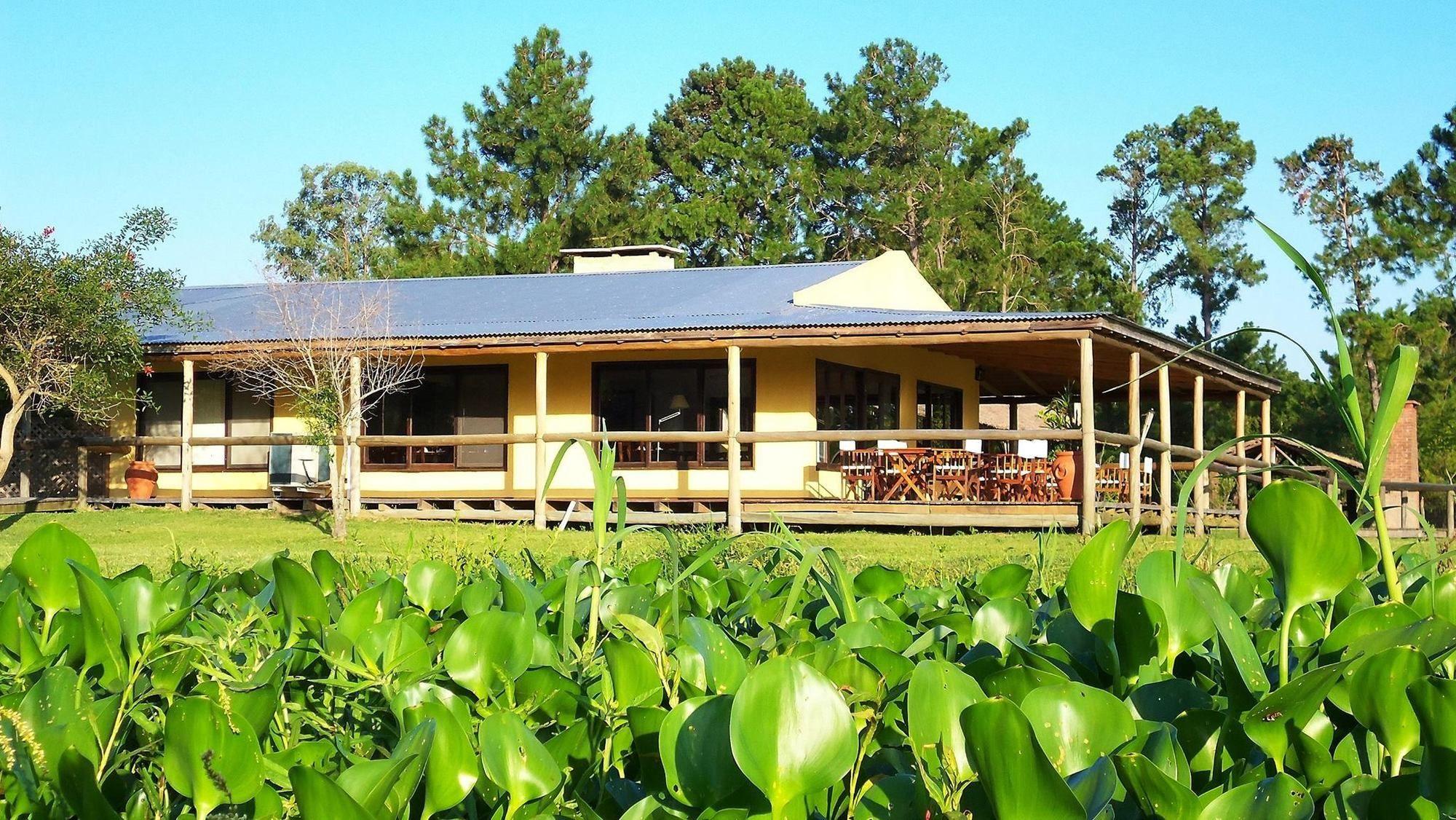 Varios Irupe Lodge