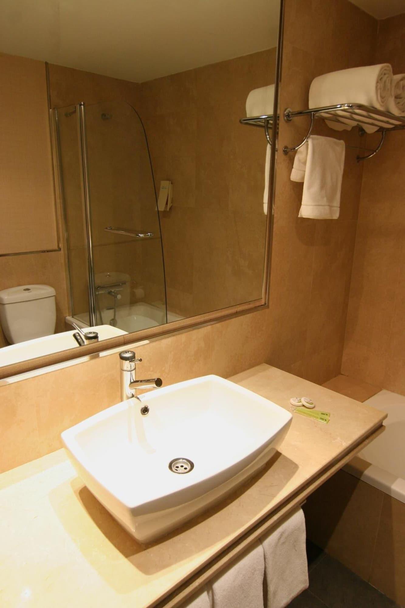 Equipamiento de Habitación Hotel Alcantara