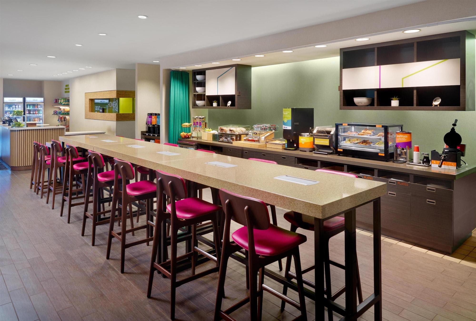 Restaurant Home2 Suites Newnan