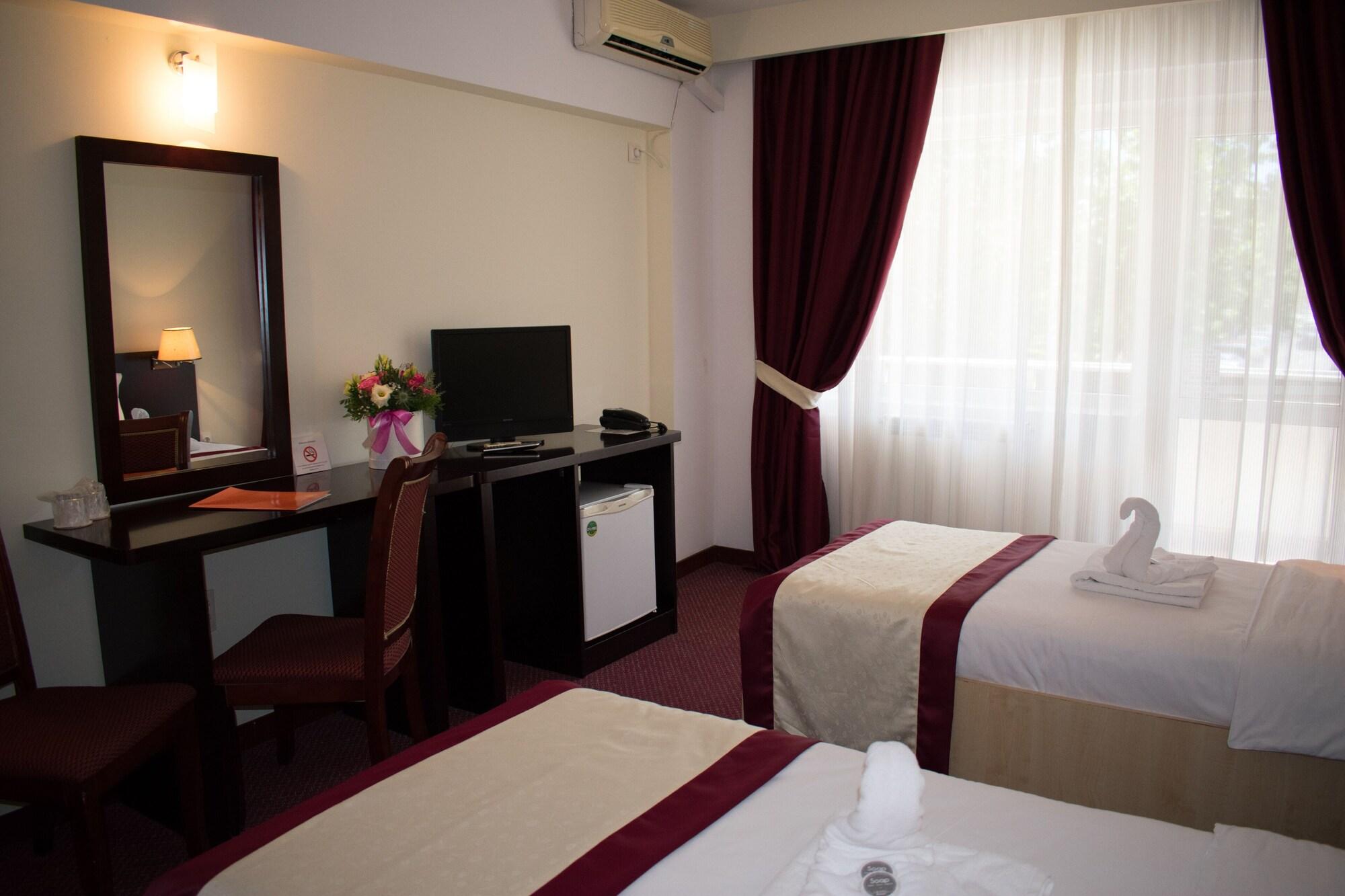 Set de Habitación Hotel Europolis