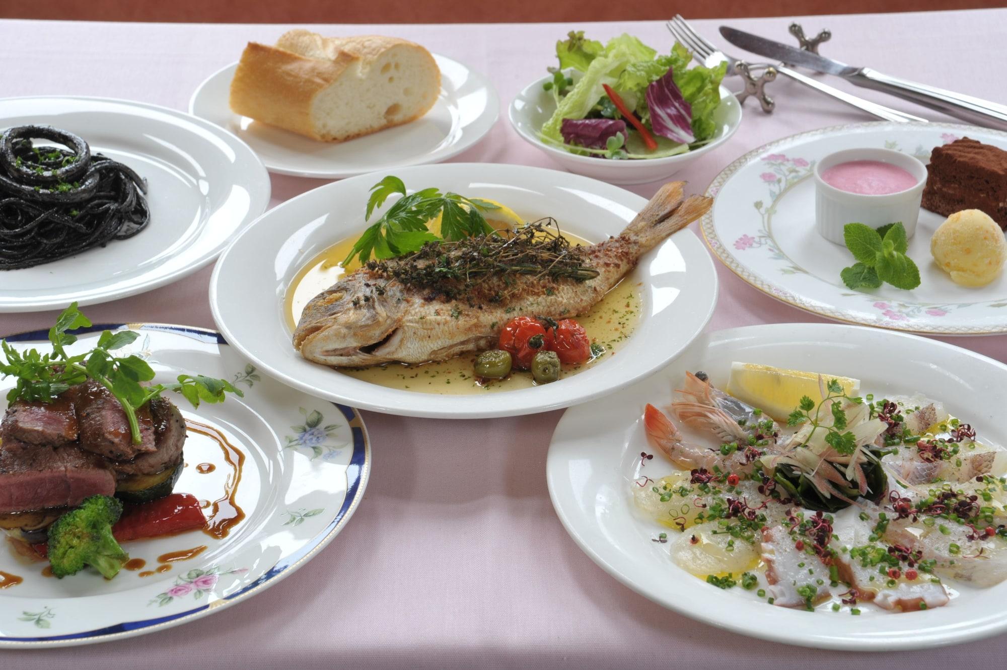 Restaurant Country Inn The White Marine