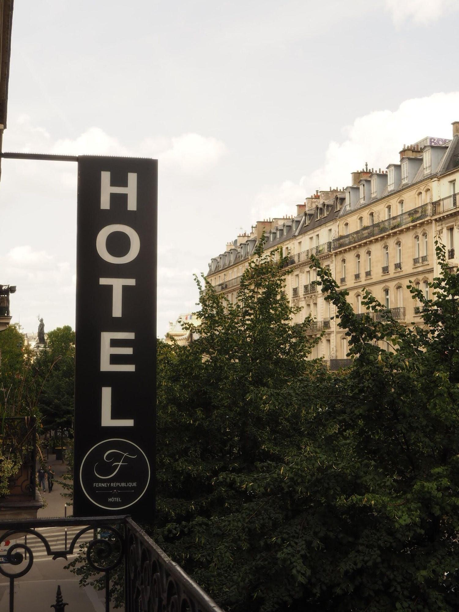 Vista Exterior Hotel Ferney République