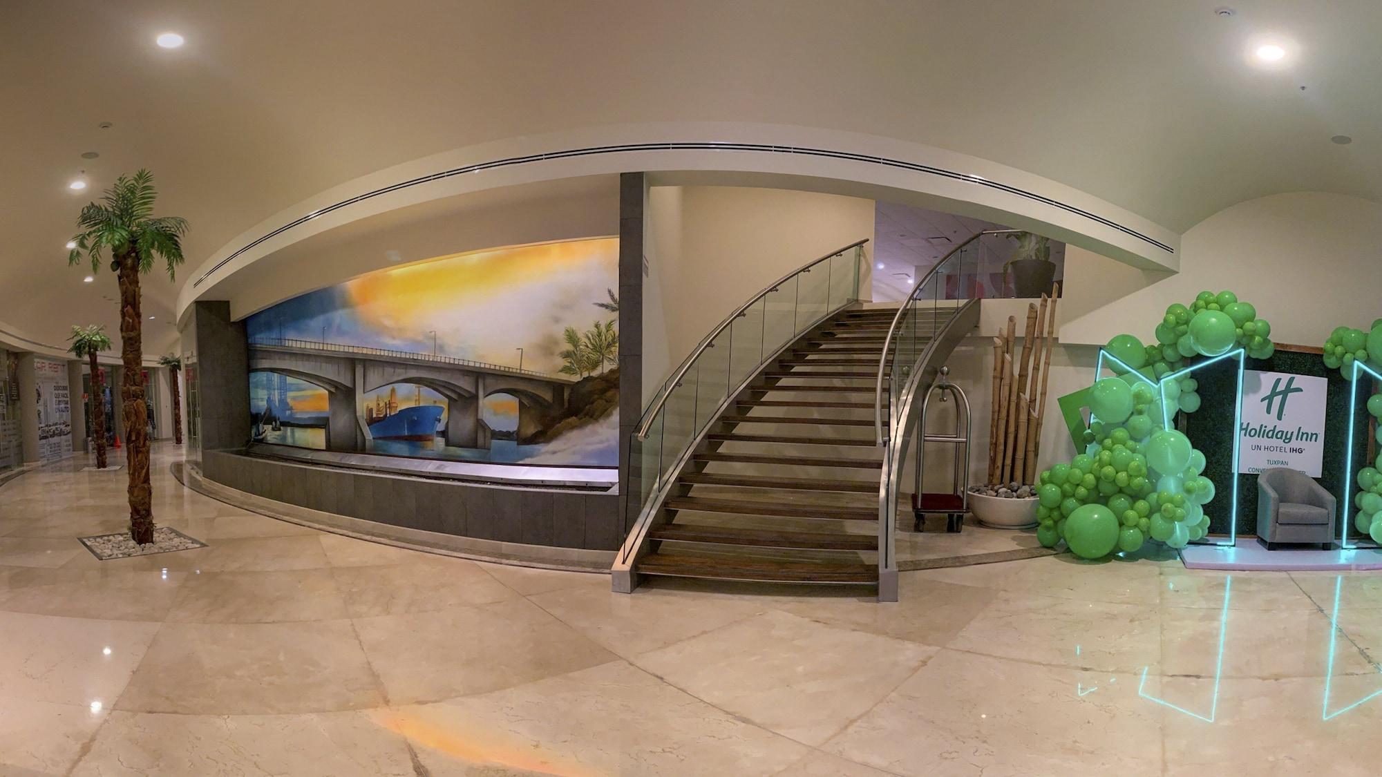 Vista Exterior Holiday Inn Tuxpan - Convention Center by IHG