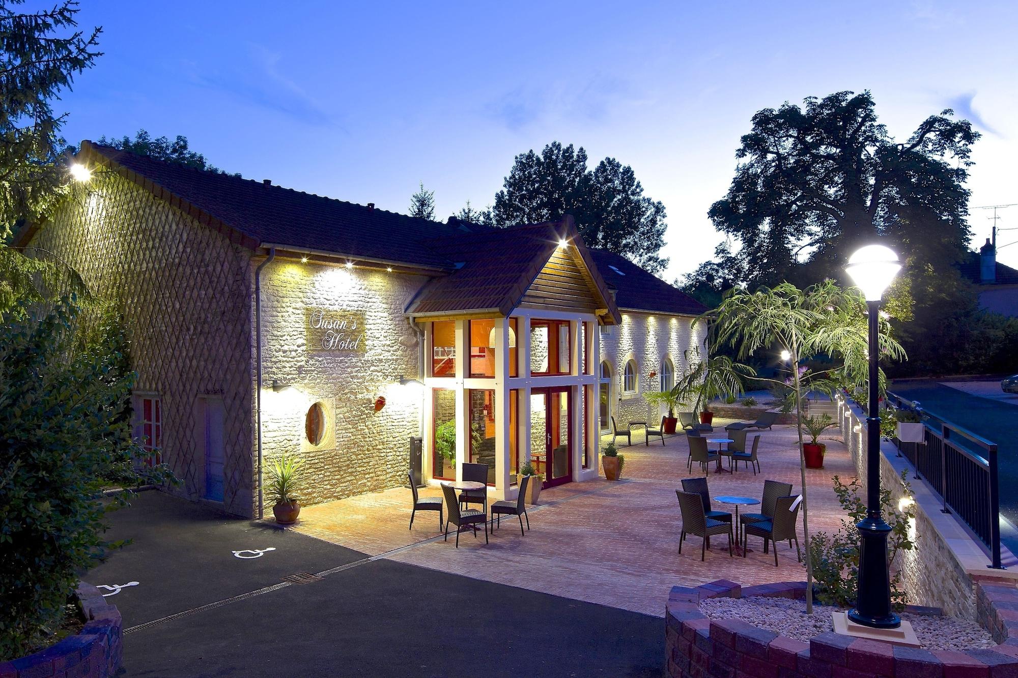 Varios Hostellerie de la Chaumière